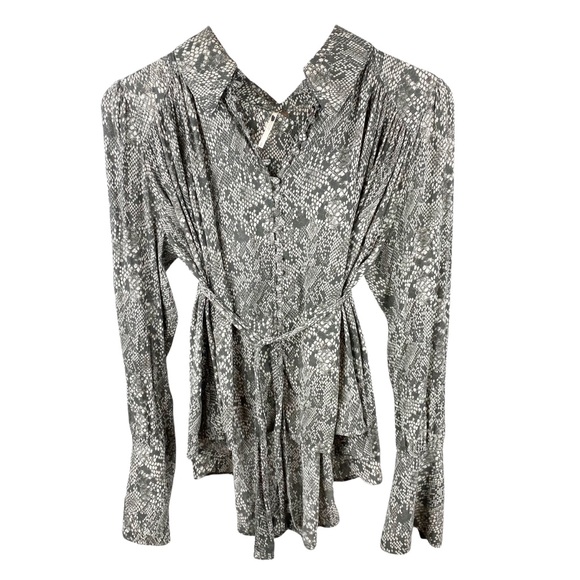 Free People Muse Snakeskin Python Button Front Long Sleeve Top Peasant Small - Picture 15 of 15